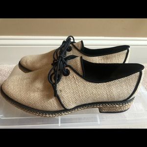 Tory Burch linen Oxford flats lace up new preppy